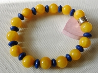 Gelbes Jade Armband mit blauen Glasperlen - 20 cm